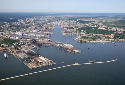 Przeładunki w Porcie Gdynia też rekordowe w historii. Do bariery 20 mln ton zabrakło ni...